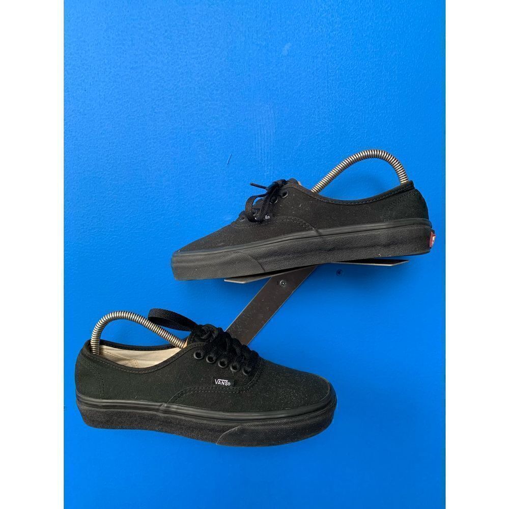 Vans Classic Canvas Triple Black Low Top Lace Up Sneaker Skate Shoes Men Sz 6.5